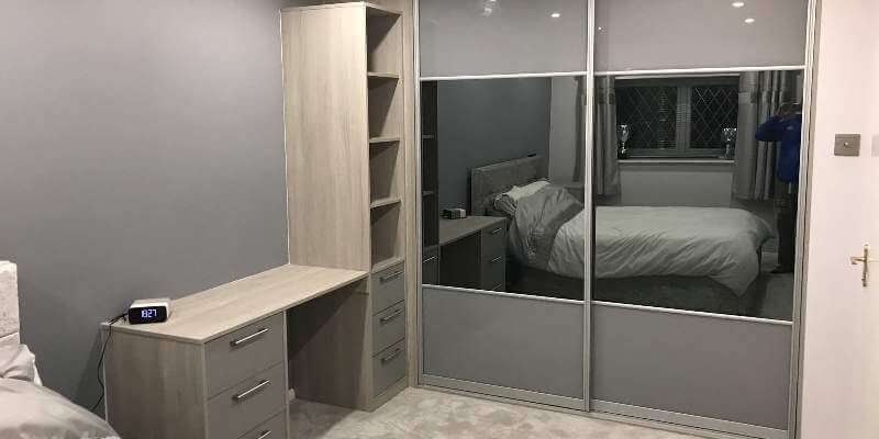 mirrored fitted wardrobe