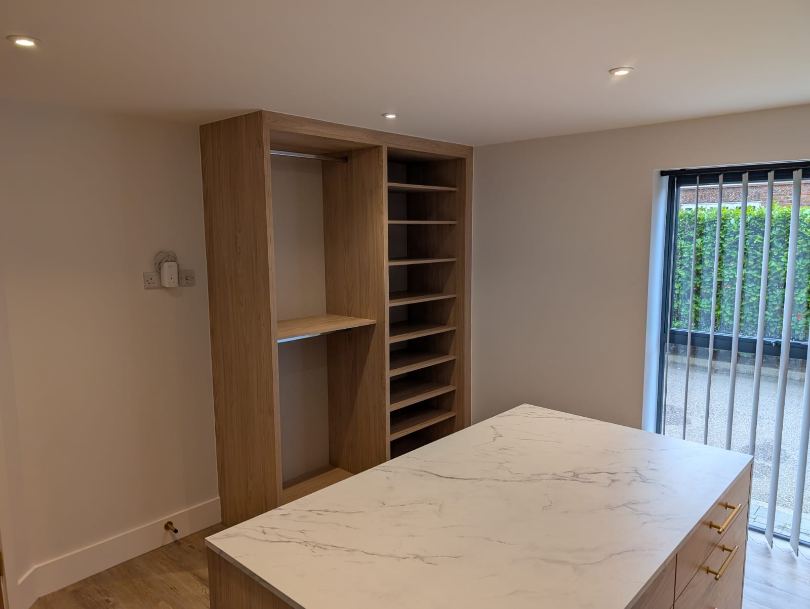 empty fitted wardrobes