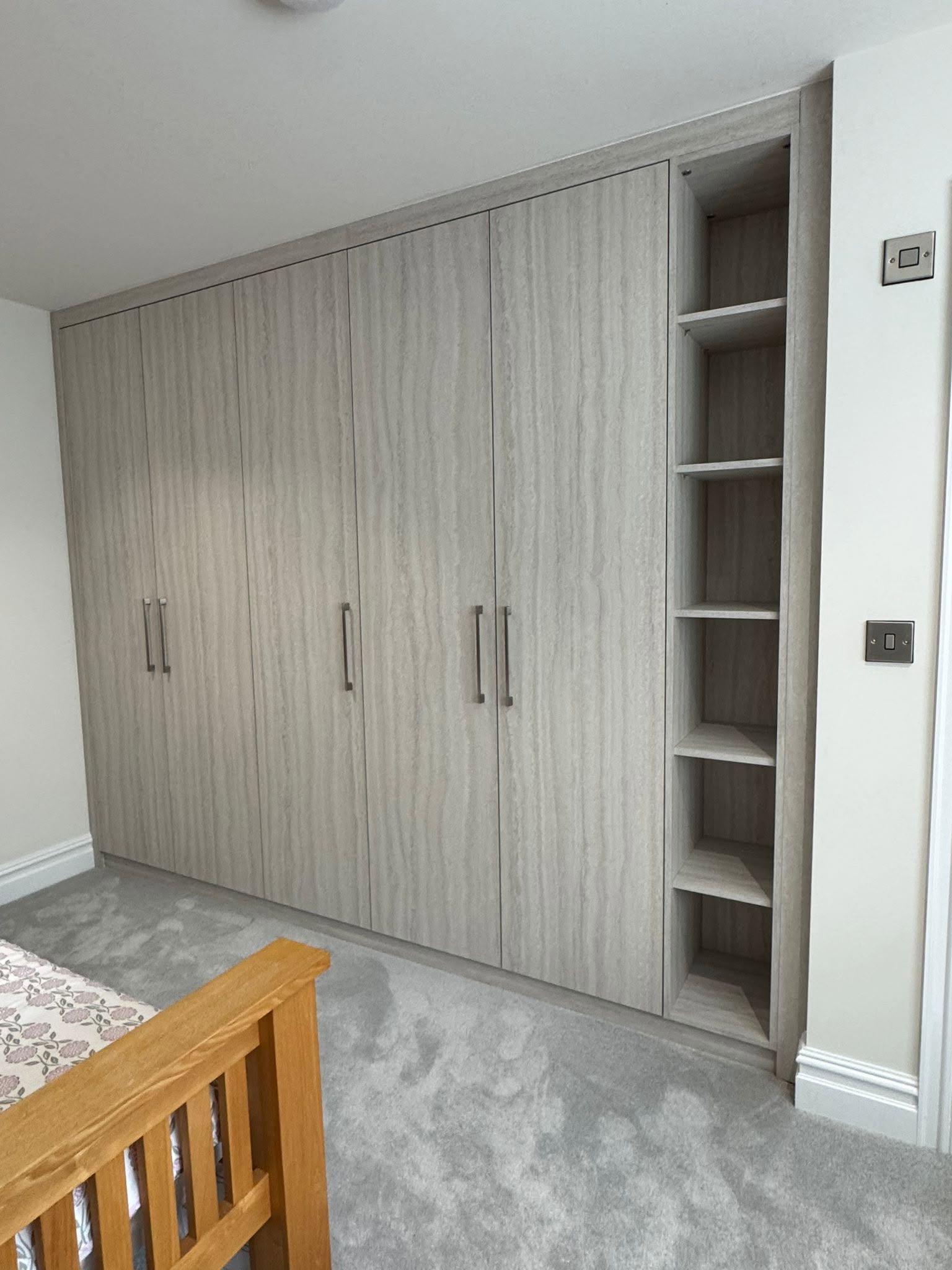 side angle fitted wardrobe
